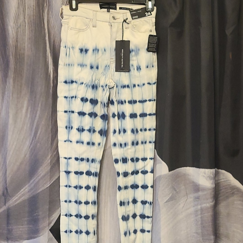 Womans/Juniors Kendall & Kylie Jeans